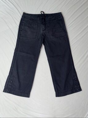 Women’s Black Drawstring Casual Capri Pants